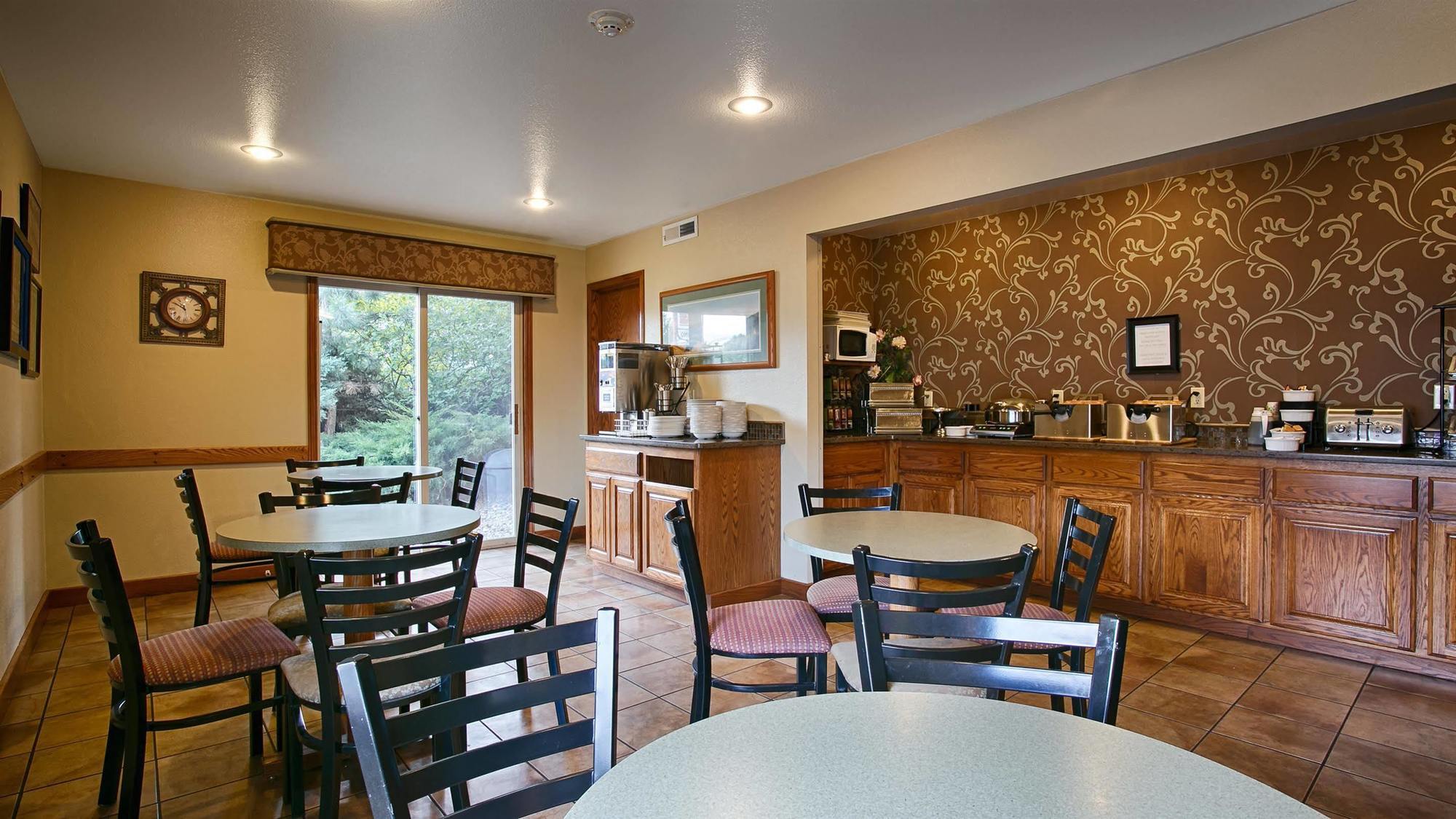 Rivertree Inn & Suites Clarkston Εξωτερικό φωτογραφία